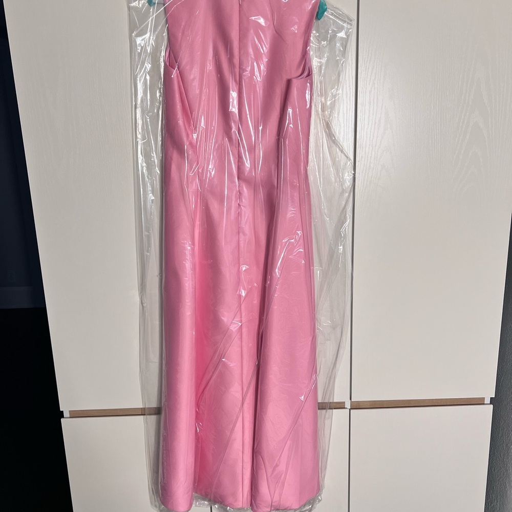 LEO LIN
Elegant Pink Sleeveless Midi Dress - Picture 7 of 8